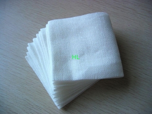 中国 使い捨て可能な吸収性綿のガーゼは医学の織物製品を拭きます サプライヤー