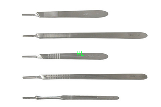 中国 プラスチック/ステンレス鋼のハンドルが付いている使い捨て可能な医学の外科装置の外科メス サプライヤー
